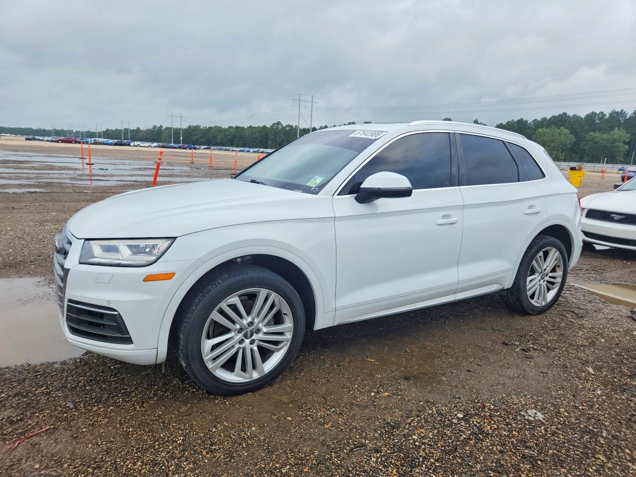 2020 AUDI Q5 quattro Premium Plus