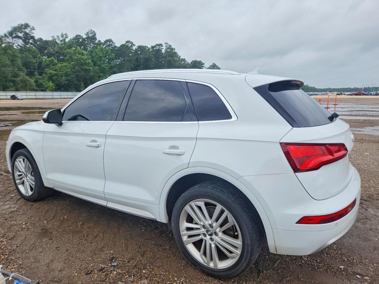 2020 AUDI Q5 quattro Premium Plus