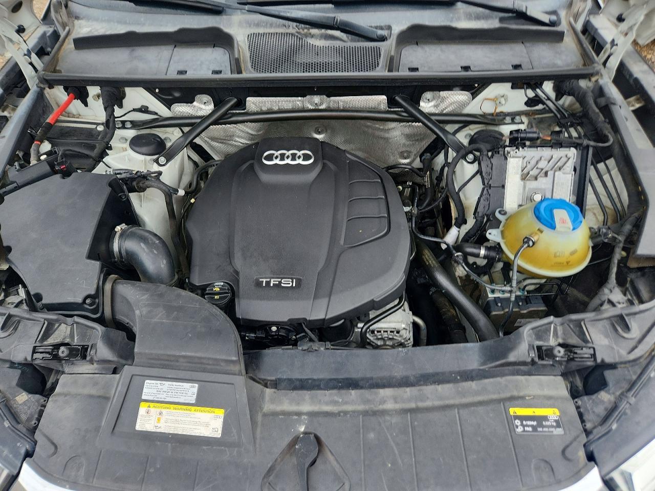 2020 AUDI Q5 quattro Premium Plus