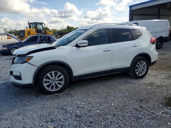 2018 NISSAN ROGUE — Front 3/4