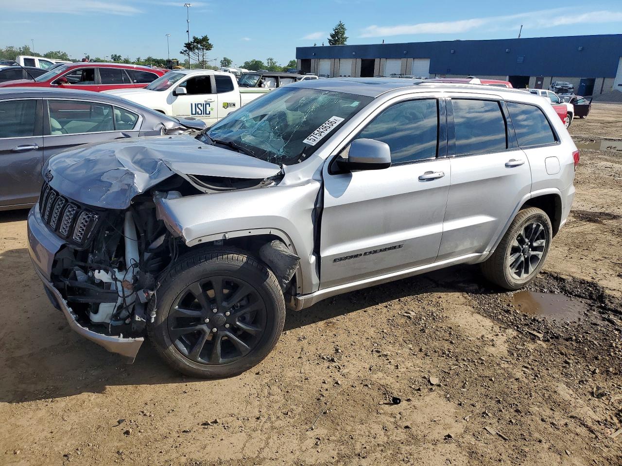 2019 JEEP GRAND CHEROKEE LAREDO 4X4