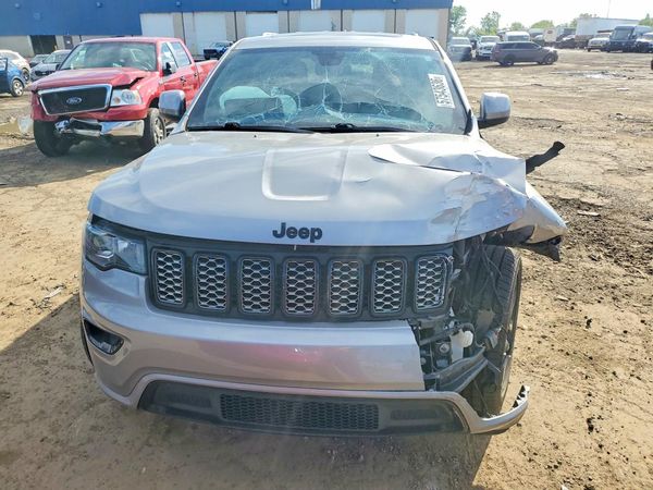 2019 JEEP GRAND CHEROKEE LAREDO 4X4