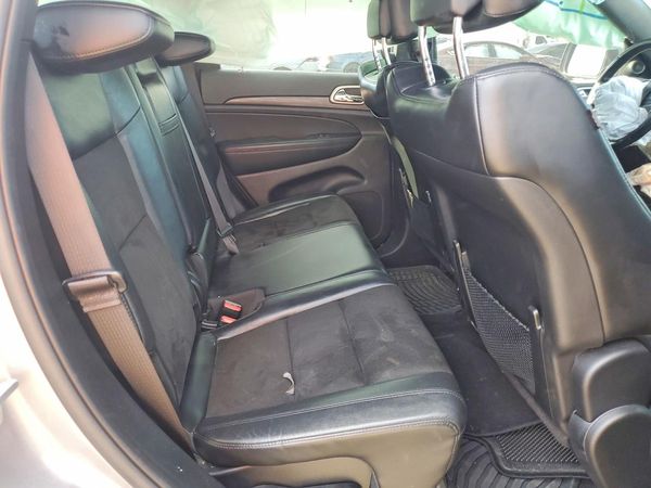 2019 JEEP GRAND CHEROKEE LAREDO 4X4