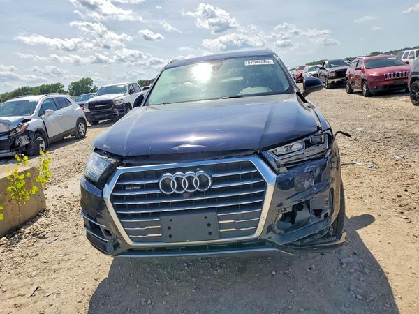 2018 AUDI Q7