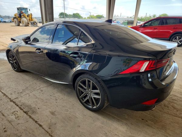 2016 LEXUS IS 200t