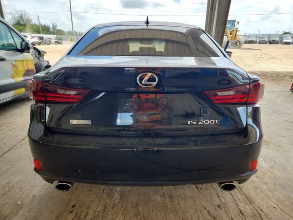 2016 LEXUS IS 200t