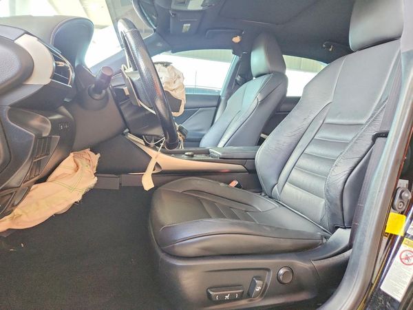 2016 LEXUS IS 200t