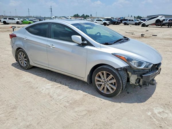 2015 HYUNDAI ELANTRA