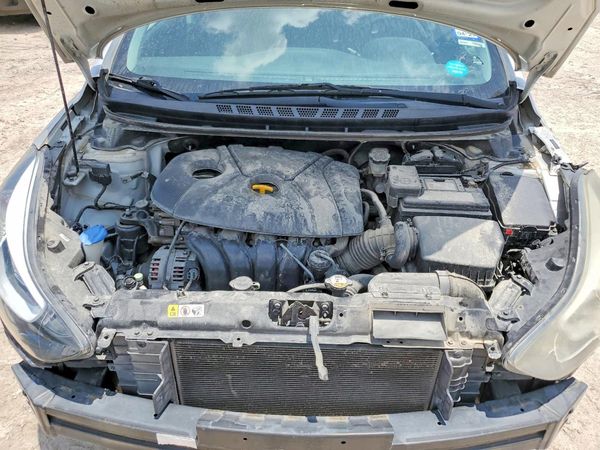 2015 HYUNDAI ELANTRA