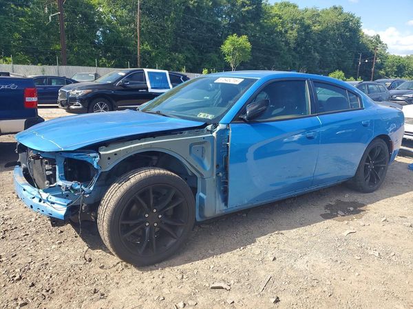 2016 DODGE CHARGER SXT