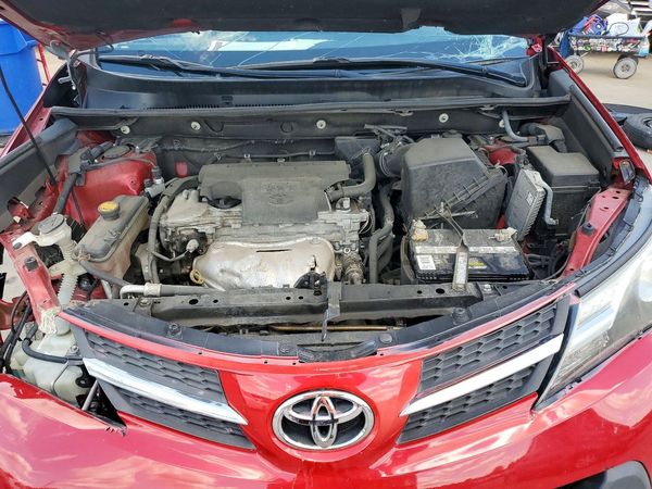 2015 TOYOTA RAV4 Limited (G Grade) — Engine bay