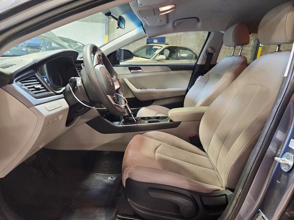 2019 HYUNDAI SONATA Eco Turbo, SE — DENT