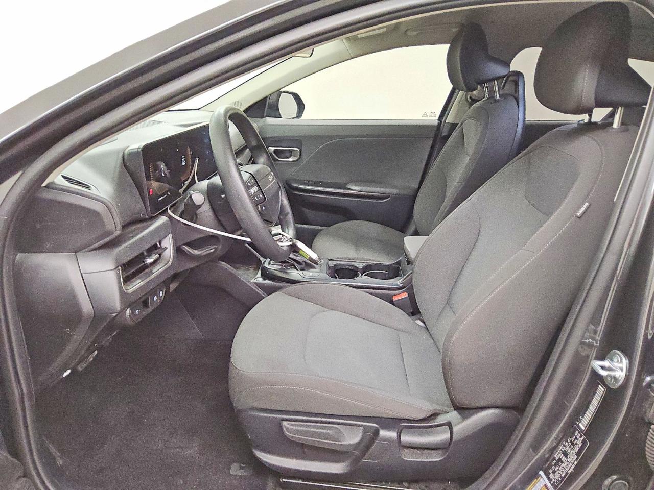 2025 KIA K4 LX, LXS