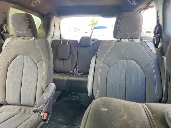 2021 CHRYSLER PACIFICA Touring