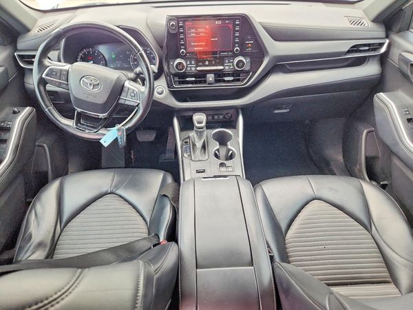 2021 TOYOTA HIGHLANDER XSE
