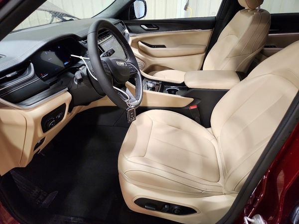 2024 JEEP GRAND CHEROKEE L LIMITED 4X4