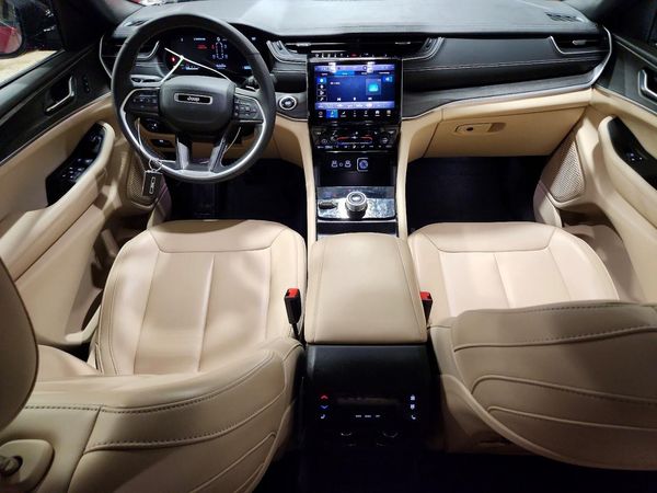 2024 JEEP GRAND CHEROKEE L LIMITED 4X4