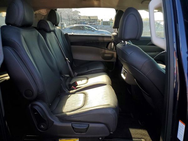 2026 KIA CARNIVAL LX, LXS
