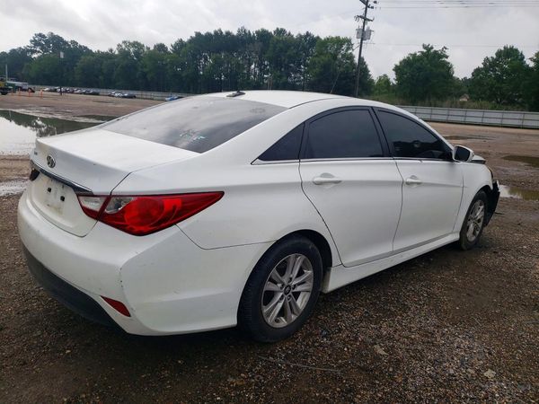 2014 HYUNDAI SONATA