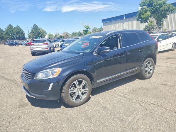 2015 VOLVO XC60 Premier (non R design)