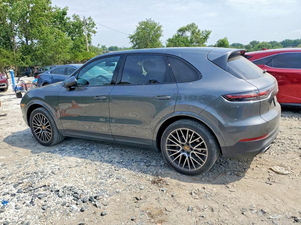 2020 PORSCHE CAYENNE