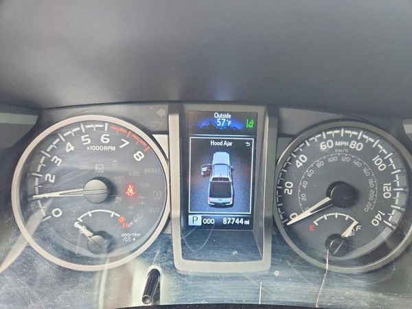 2021 TOYOTA TACOMA SR5