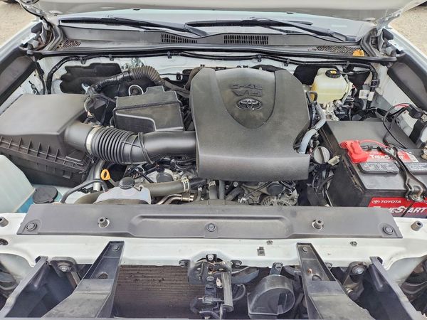 2021 TOYOTA TACOMA SR5