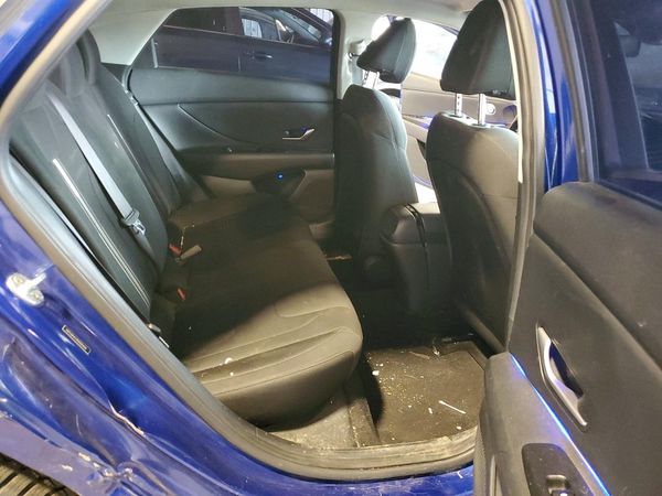 2021 HYUNDAI ELANTRA SEL