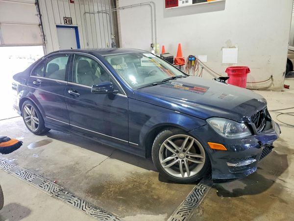 2013 MERCEDES-BENZ C