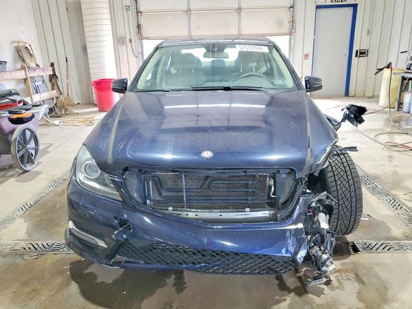 2013 MERCEDES-BENZ C
