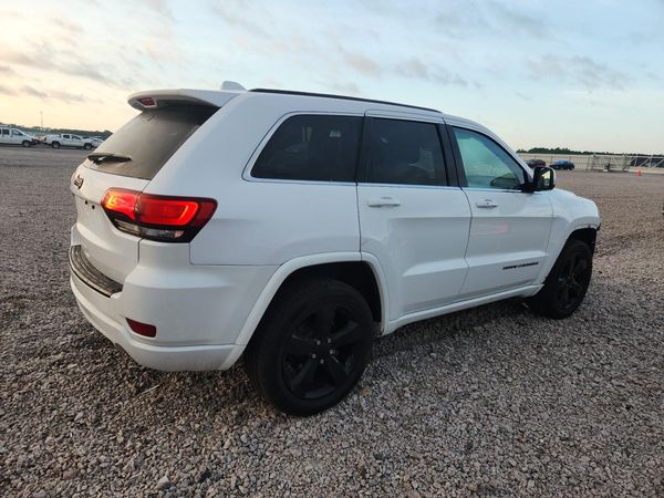 2015 JEEP GRAND CHEROKEE LAREDO 4X4