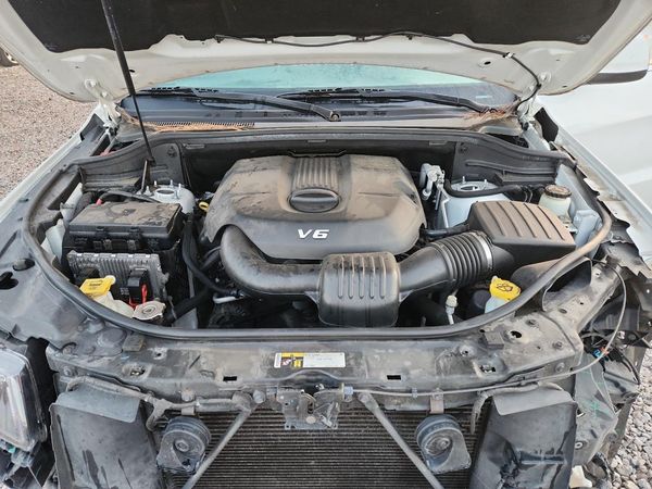 2015 JEEP GRAND CHEROKEE LAREDO 4X4