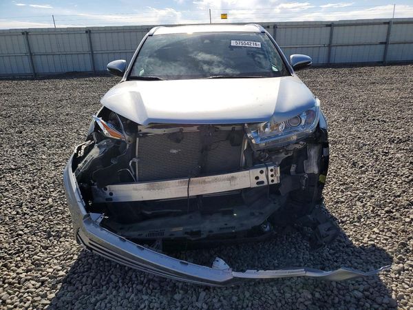 2018 TOYOTA HIGHLANDER SE/XLE