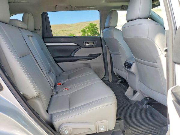 2018 TOYOTA HIGHLANDER SE/XLE