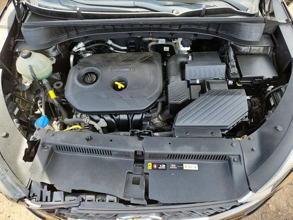 2019 HYUNDAI TUCSON SE