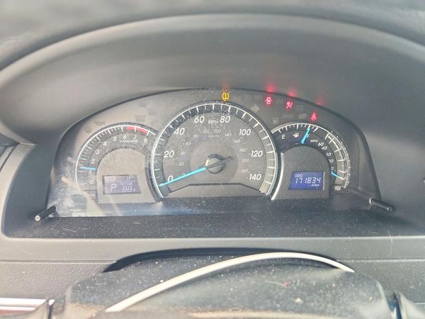 2012 TOYOTA CAMRY