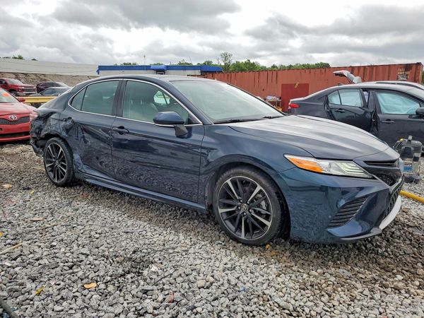 2020 TOYOTA CAMRY XSE — Passenger 3/4