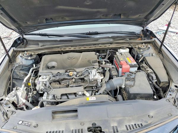 2020 TOYOTA CAMRY XSE — Engine bay