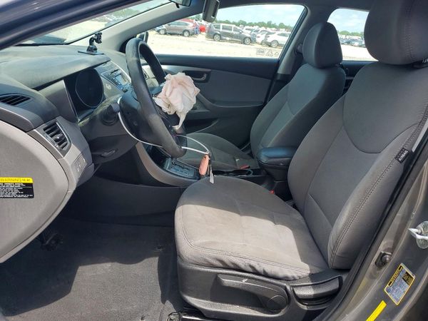 2013 HYUNDAI ELANTRA — DENT