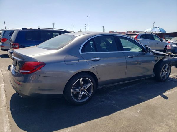 2019 MERCEDES-BENZ E E300