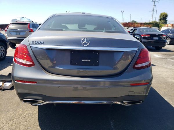 2019 MERCEDES-BENZ E E300