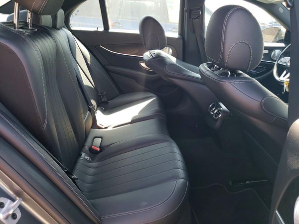 2019 MERCEDES-BENZ E E300