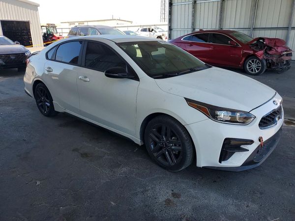 2021 KIA FORTE GT Line