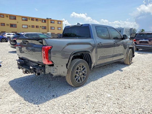 2025 TOYOTA TUNDRA Platinum