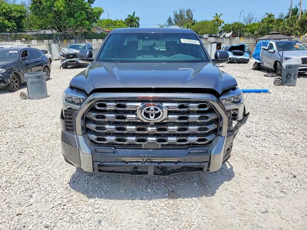 2025 TOYOTA TUNDRA Platinum