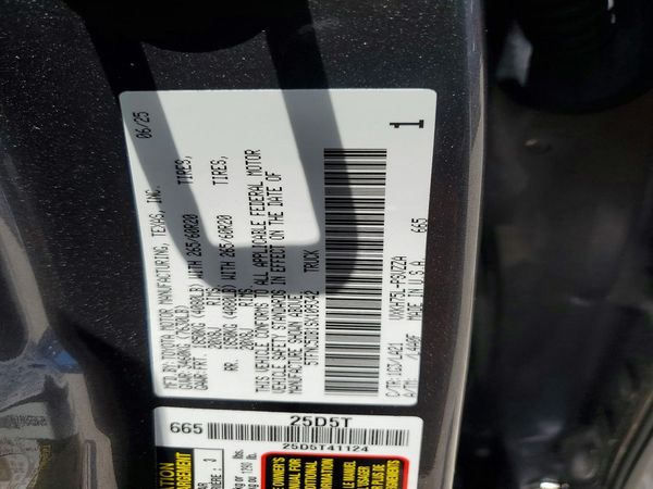2025 TOYOTA TUNDRA Platinum