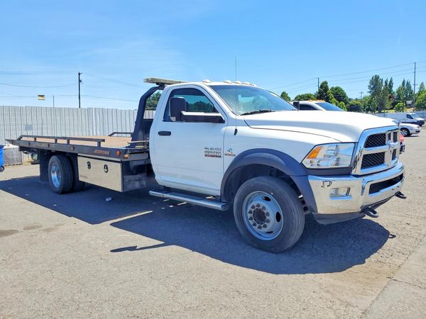 2016 RAM 5500 REG CAB CHASSIS