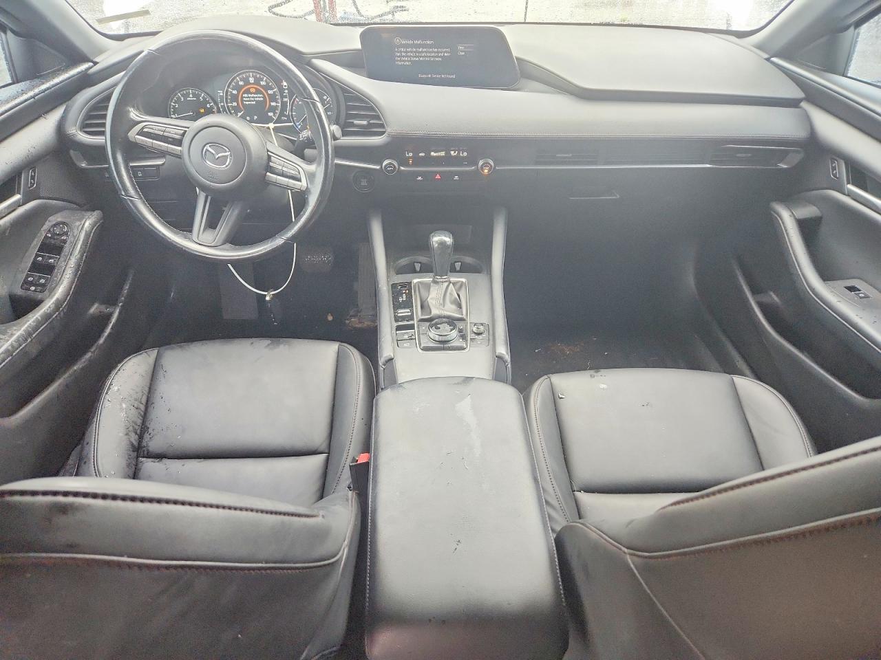 2022 MAZDA 3 Select Package