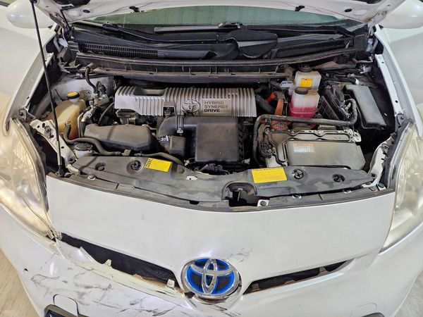 2013 TOYOTA PRIUS