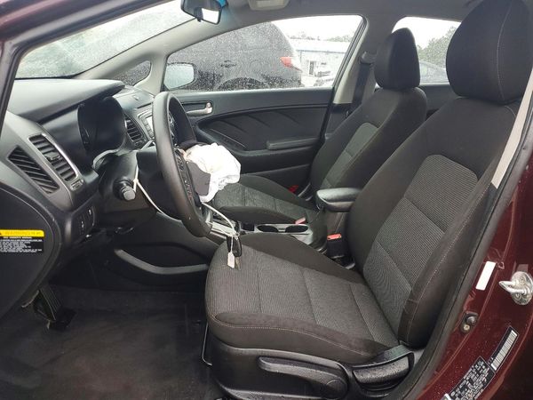 2018 KIA FORTE LX Base — DENT